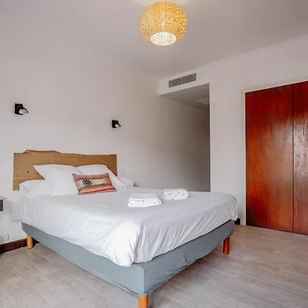 Logis Restaurant Espelletenia فندق